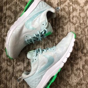 Nike Air. Women’s Size 8.5